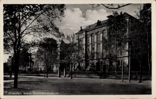 Ak Dresden Zentrum Altstadt, ehemalige Grenadierkaserne