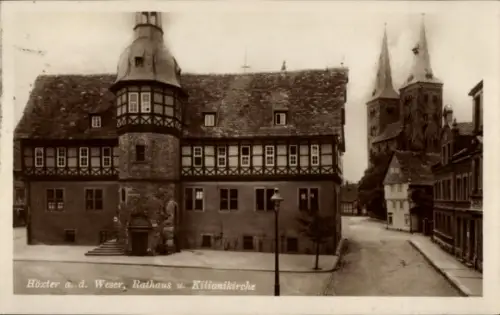 Ak Höxter an der Weser, Höxter a. d. Weser, Rathaus, Kilianikirche,  Architektur