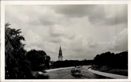 Foto Ak Potsdam, Fluss, Turm