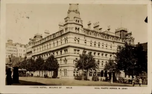 PC Melbourne Australia, Menzies Hotel, Bourke Street