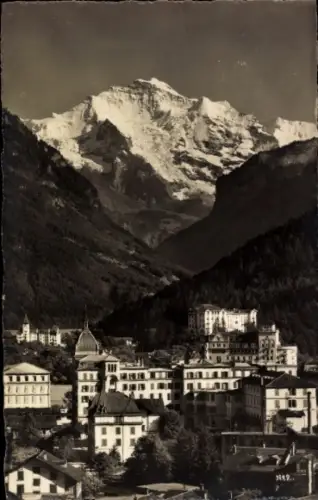 Ak Interlaken Kanton Bern Schweiz, Berglandschaft, Stadtansicht, Jungfrau, Interlaken
