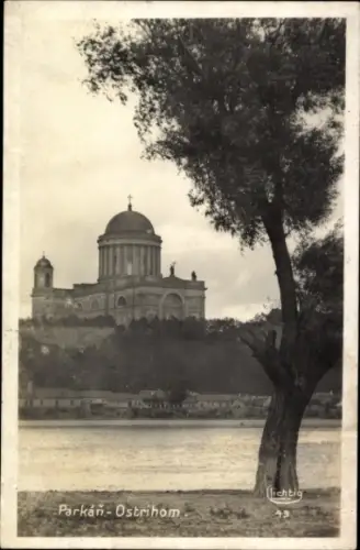 Ak Štúrovo Párkány Parkan Gockern Slowakei, Blick auf die Kirche