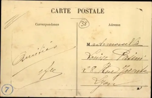 Ak Bourgoin Isère, Place d'Armes et la Fontaine