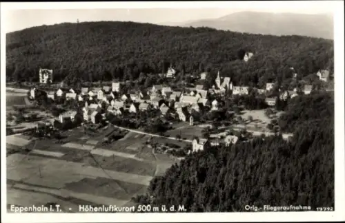 Ak Eppenhain Kelkheim im Taunus, Luftaufnahme von Eppenhain, Höhenluftkurort, umgeben von Wäldern