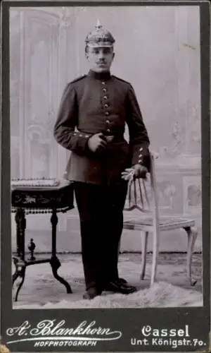 Kabinett Foto Kassel in Hessen, Deutscher Soldat in Uniform