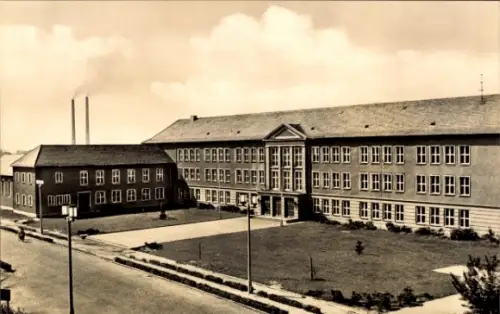 Ak Lauchhammer Mitte in der Niederlausitz, III. Oberschule, Heinrich Zille Straße