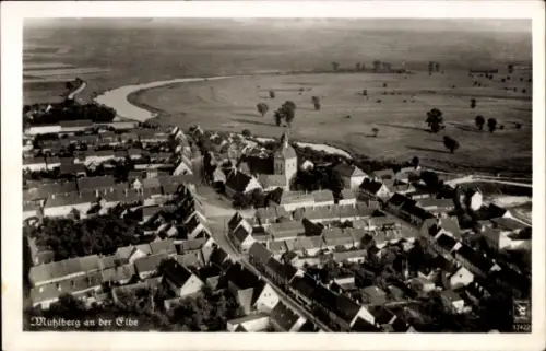 Ak Mühlberg an der Elbe, Fliegeraufnahme, Klinke Nr. 17422