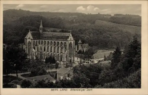 Ak Altenberg im Erzgebirge, Altenberger Dom, Bergland, Landschaft, Kirche