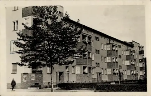 Foto Ak Berlin Friedrichshain, Wohnhaus, Wohnblock