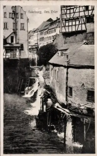 Ak Saarburg an der Saar Bezirk Trier,  Bez. Trier, Fluss, Gebäude, Wasserfälle