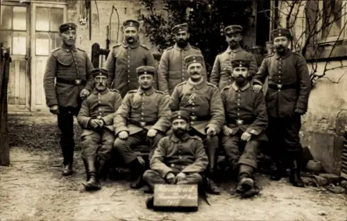 Foto Ak Chełmno Kulm Culm Weichsel Westpreußen?, Deutsche Soldaten in Uniformen