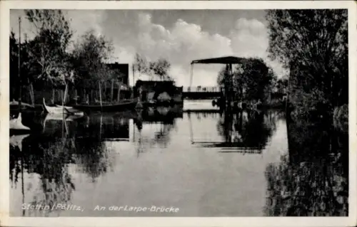Ak Police Pölitz Pommern, An der Larpe-Brücke