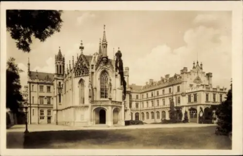 Ak Lednice Eisgrub Südmähren, Schloss   Architektur, Gartenanlage