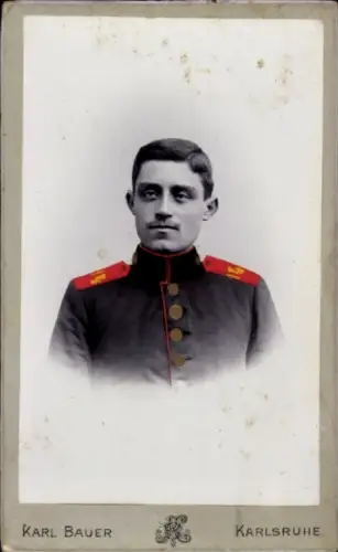 Kabinett Foto Karlsruhe in Baden, Deutscher Soldat in Uniform