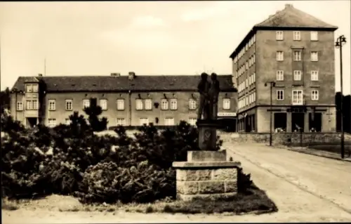 Ak Lauchhammer i.d. Niederlausitz, Platz der Solidarität