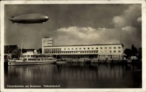 Ak Friedrichshafen am Bodensee, Hafenbahnhof, Zeppelin