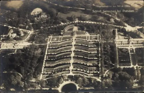 Ak Potsdam, Fliegeraufnahme von Schloss Sanssouci, Terrassen