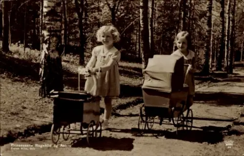 Ak Prinzessinnen Ragnhild og Astrid, Adel Norwegen