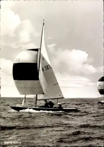 Ak Kieler Woche, Segelboote auf der Kieler Förde, G 181