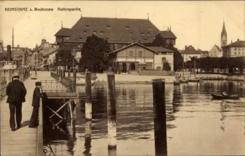 Ak Konstanz am Bodensee, Konstanz am Bodensee, Hafenpartie, Wasser, Boote, Menschen