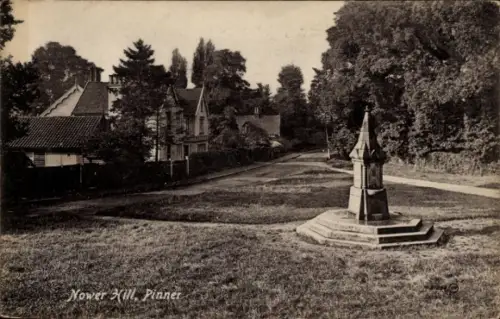 Ak Pinner Harrow on the Hill London England, Nower Hill