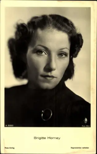 Ak Schauspielerin Brigitte Horney, Portrait, Ross 3220/2