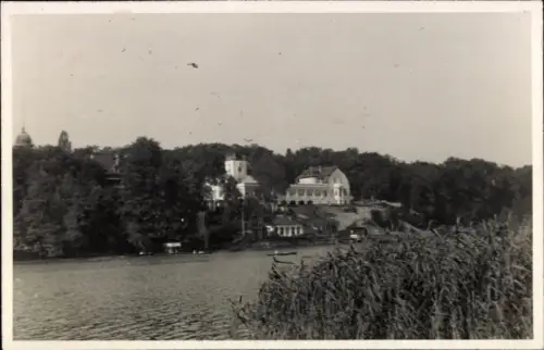 Foto Ak Potsdam, Teilansicht, Villen am Ufer