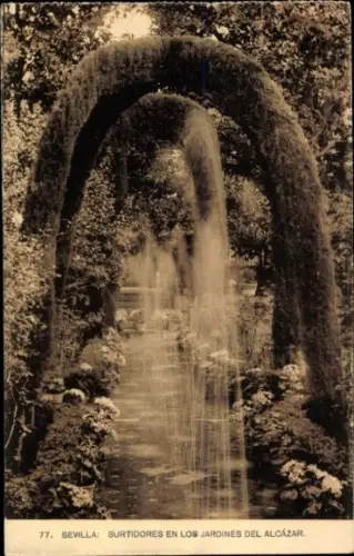 Ak Barrio de Santa Cruz Sevilla Andalusien, Brunnen, Garten, Alcázar, Sevilla