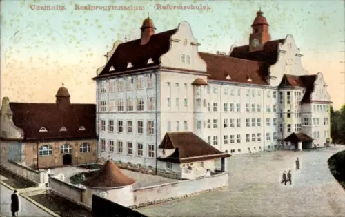 Ak Chemnitz in Sachsen,  Realprogymnasium, Reformschule, Gebäude, Menschen