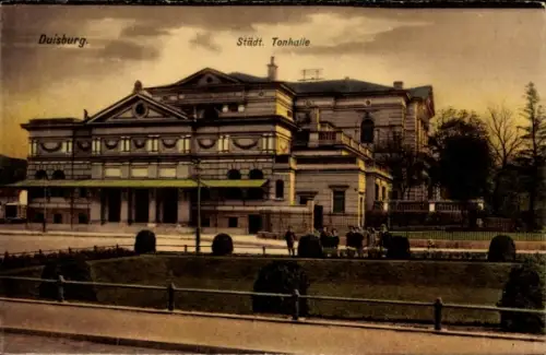 Ak Duisburg im Ruhrgebiet,  Städt. Tonhalle, Gebäude, Garten, Menschen