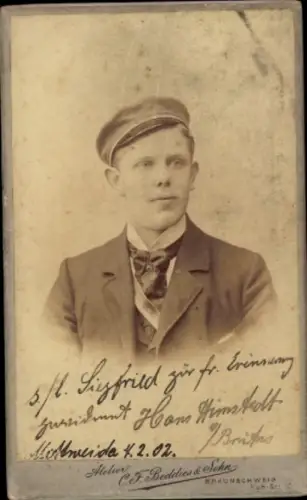 Studentika Kabinett Foto Braunschweig in Niedersachsen, Porträt eines Studenten