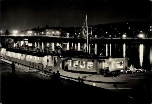 Ak Weiße Flotte Berlin, Kabinen-Touristenschiff Spree, Nachtbeleuchtung