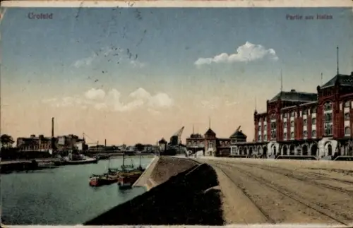 Ak Krefeld am Niederrhein, Partie am Hafen