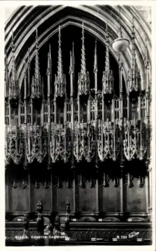 Ak Chester Cheshire England, Chester Cathedral, gotische Architektur, detailreiche Holzarbeiten,