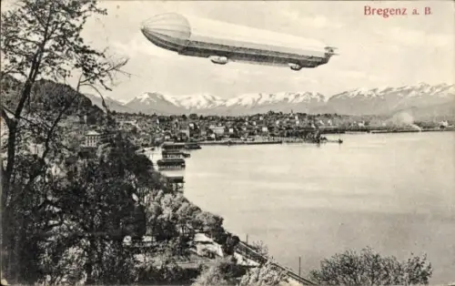 Ak Bregenz am Bodensee Vorarlberg, Gesamtansicht, Zeppelin