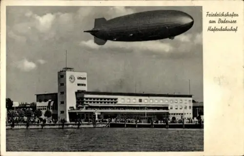 Ak Friedrichshafen am Bodensee, Hafenbahnhof, Zeppelin
