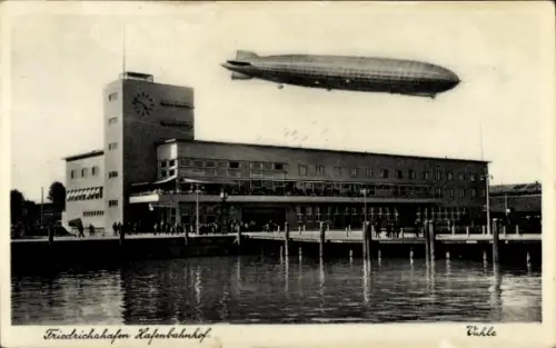 Ak Friedrichshafen am Bodensee, Hafenbahnhof, Zeppelin