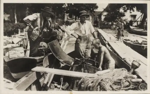 Ak Langenargen am Bodensee, Fischerboot im Hafen
