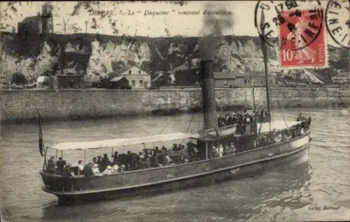 Ak Dieppe Seine Maritime, Schiff Le Duquesne kehrt von einer Exkursion zurück