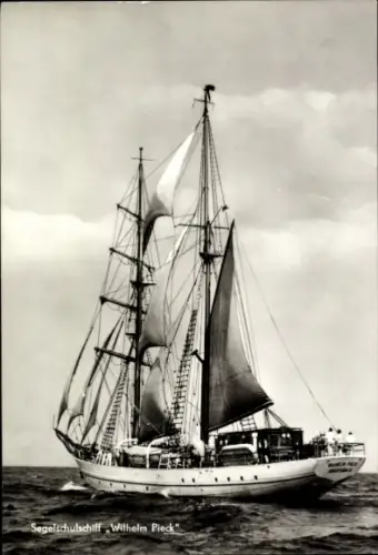 Ak Segelschulschiff Wilhelm Pieck