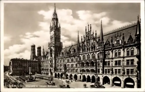 Ak München, Marienplatz, neues Rathaus