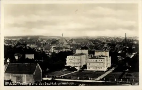 Ak Freiberg in Sachsen, Blick auf  Bezirkskrankenhaus, Stadtansicht