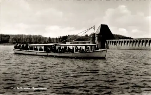 Ak Möhnesee in Westfalen, Möhnetalsperre, Sperrmauer, Motorboot Ruhr