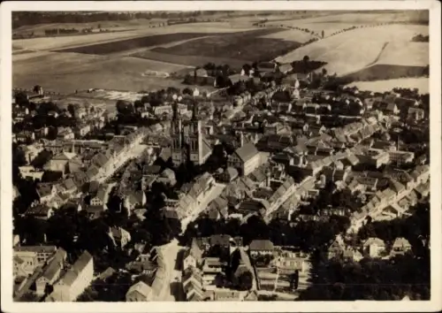 Ak Oschatz, Blick über den Ort, Fliegeraufnahme