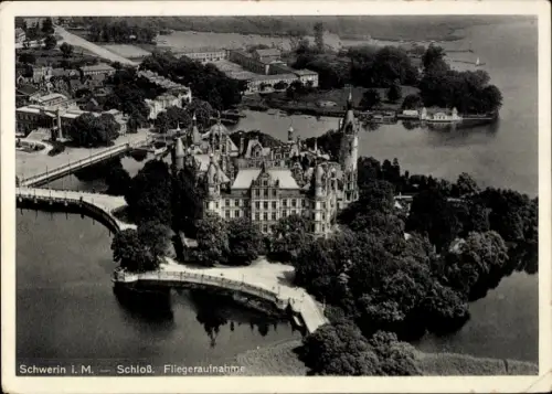 Ak Schwerin Mecklenburg, Fliegeraufnahme des Schlosses