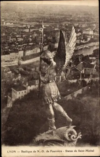 Ak Lyon Rhône,  Statue von Saint-Michel, Basilique de N.-D. de Fourvière, Stadtansicht