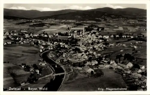 Ak Zwiesel im Bayerischen Wald, Fliegeraufnahme