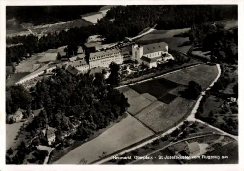 Ak Neumarkt in der Oberpfalz, Fliegeraufnahme, Kloster St. Jospeh