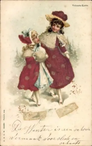 Velours Ak Zwei Mädchen, rote Mäntel