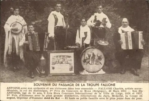 Ak Souvenir du Passage de la Troupe Fallone, Orchester